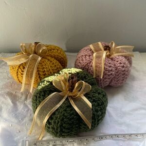 3 Thanksgiving pumpkin crochet handmade
NWT